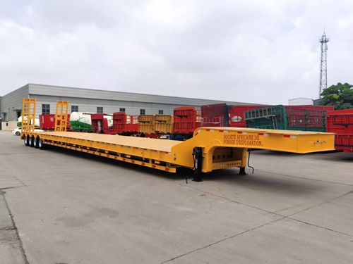 供应低平板半挂车