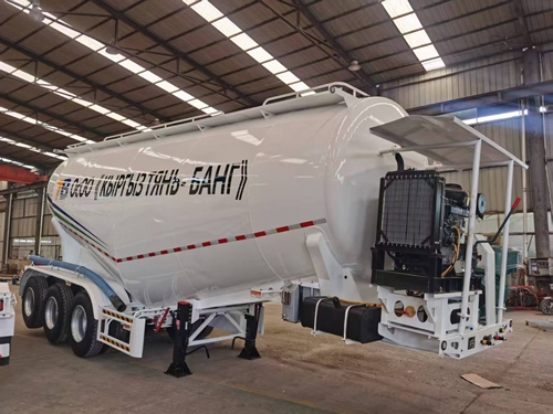 散装水泥运输车